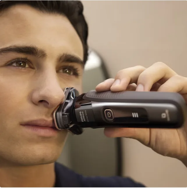 Philips Norelco Wet & Dry Electric Shaver 9000