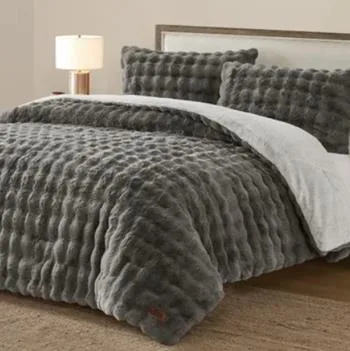 Frye 3 Piece Bubble Faux Fur Comforter Set