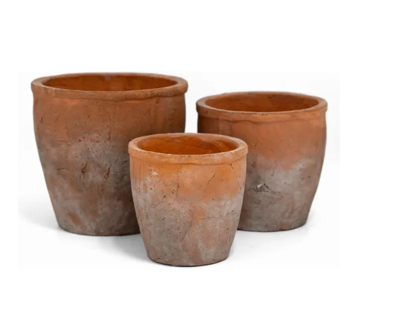 Urban Trends: Vervain Ceramic Flower Pot